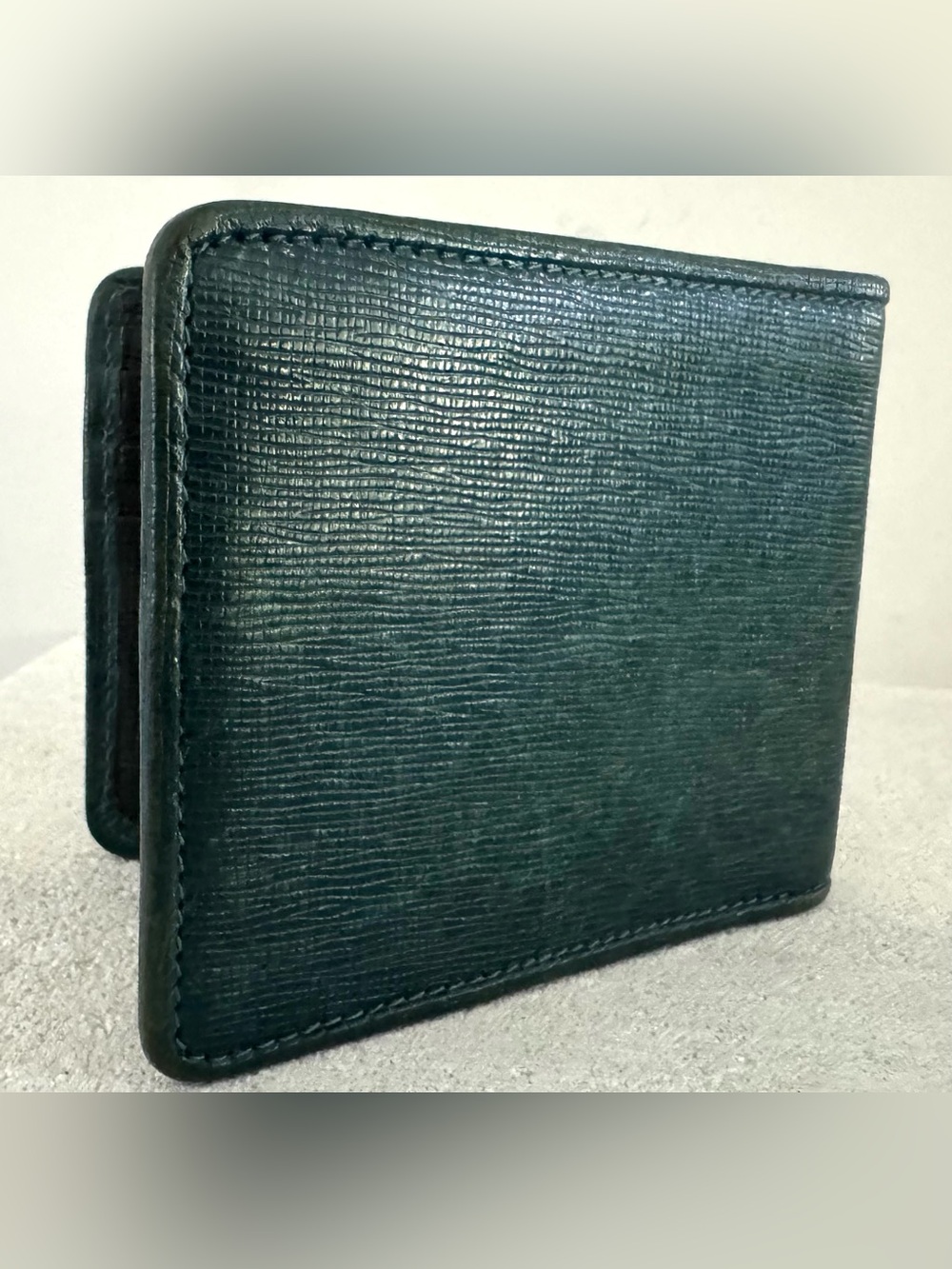 BURBERRY Vintage Dark Green Leather Bifold Wallet Made in Italy EUC - Picture 3 of 9